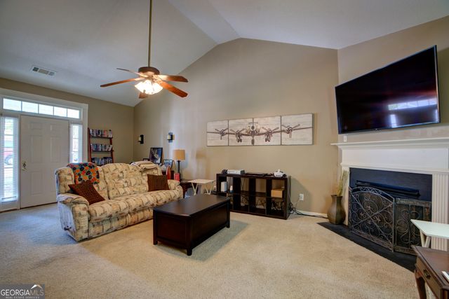 7 Foliage Way NE, Rome, GA 30165