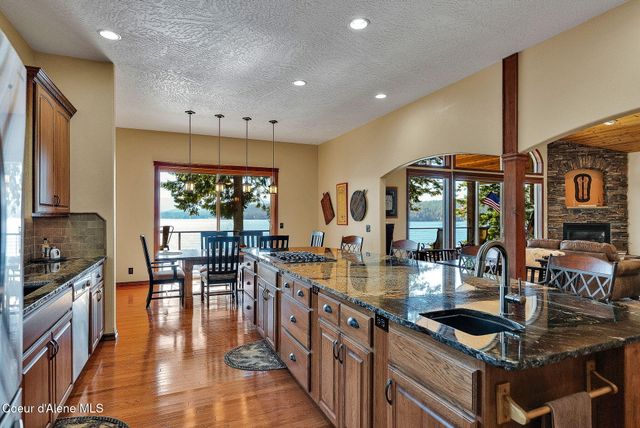 7404 S PANORAMA VIEW DR, Harrison, ID 83833