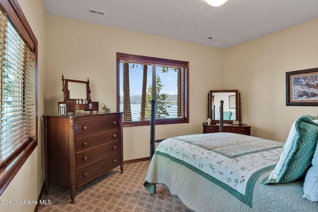 7404 S PANORAMA VIEW DR, Harrison, ID 83833