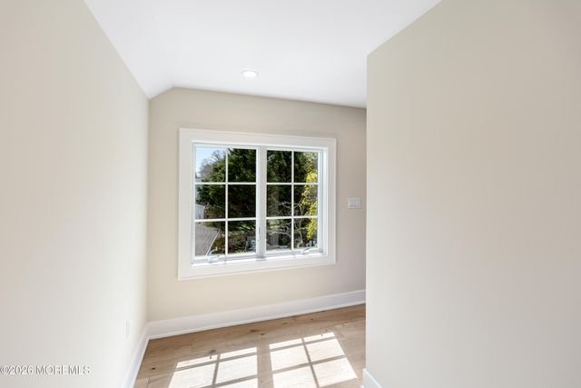 94 Park Avenue, Fair Haven, NJ 07704