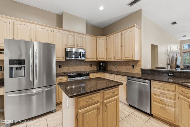 13784 ALESBURY Court, Jacksonville, FL 32224