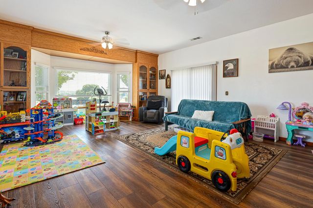 8656 Rose Marie Dr, Valley Springs, CA 95252