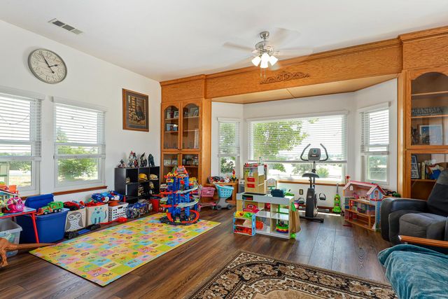 8656 Rose Marie Dr, Valley Springs, CA 95252