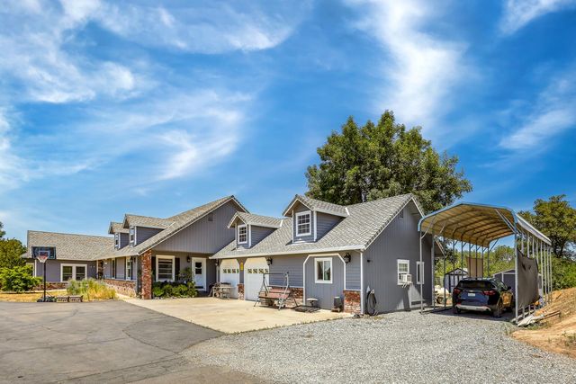 8656 Rose Marie Dr, Valley Springs, CA 95252