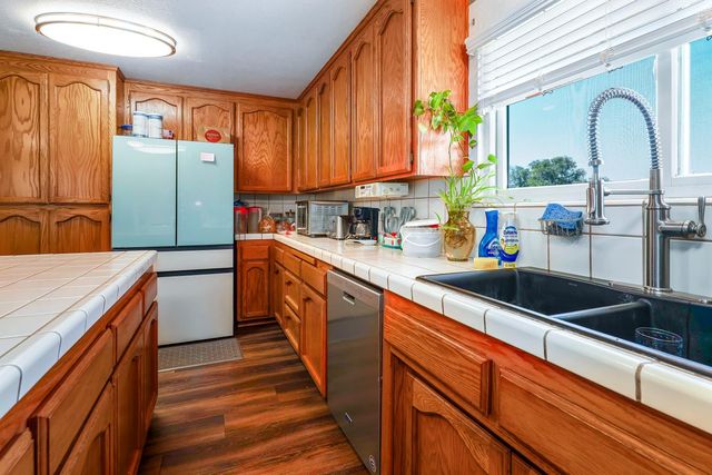 8656 Rose Marie Dr, Valley Springs, CA 95252