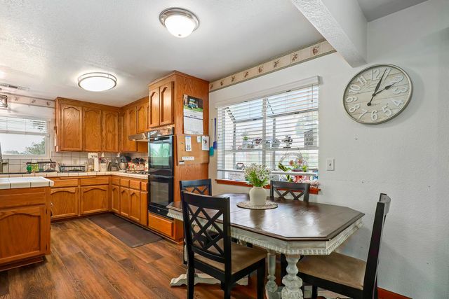 8656 Rose Marie Dr, Valley Springs, CA 95252