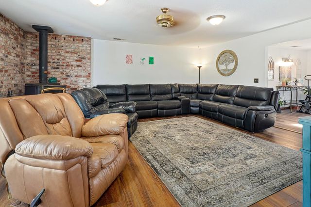 8656 Rose Marie Dr, Valley Springs, CA 95252