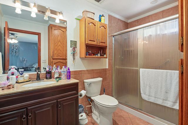 8656 Rose Marie Dr, Valley Springs, CA 95252