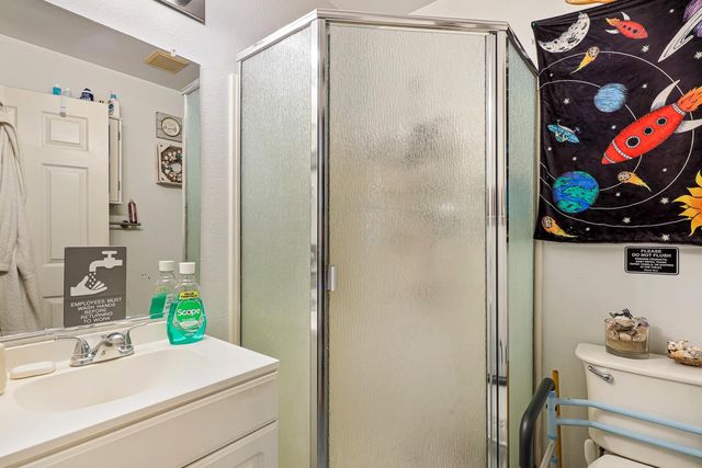 8656 Rose Marie Dr, Valley Springs, CA 95252