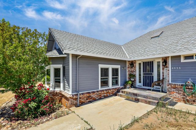 8656 Rose Marie Dr, Valley Springs, CA 95252