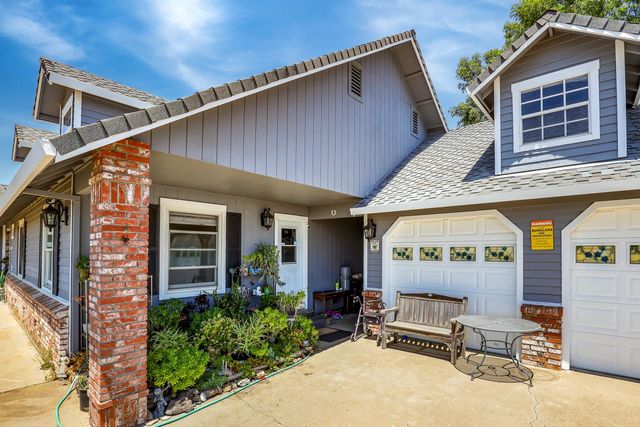 8656 Rose Marie Dr, Valley Springs, CA 95252