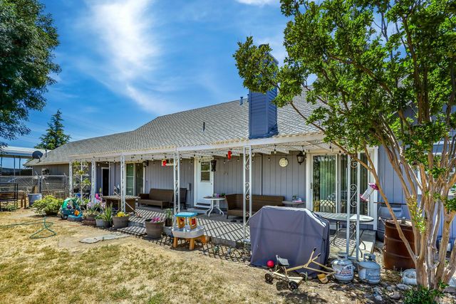8656 Rose Marie Dr, Valley Springs, CA 95252
