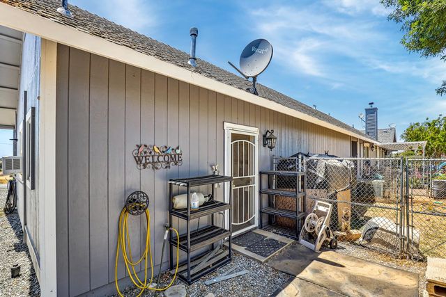 8656 Rose Marie Dr, Valley Springs, CA 95252