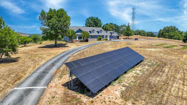 8656 Rose Marie Dr, Valley Springs, CA 95252