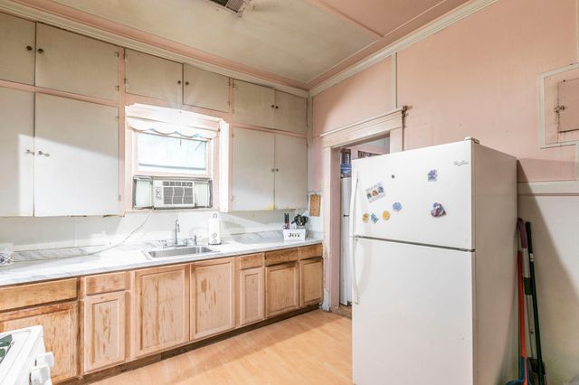 1735 Marburg Street, Dallas, TX 75215