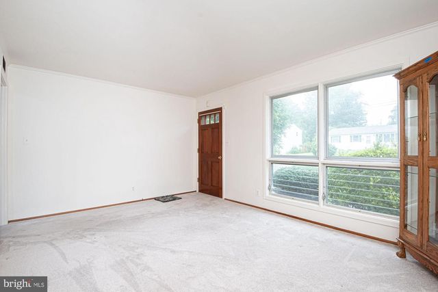 800 W 15TH ST, Front Royal, VA 22630