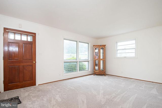 800 W 15TH ST, Front Royal, VA 22630