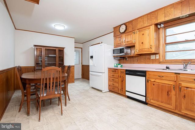 800 W 15TH ST, Front Royal, VA 22630