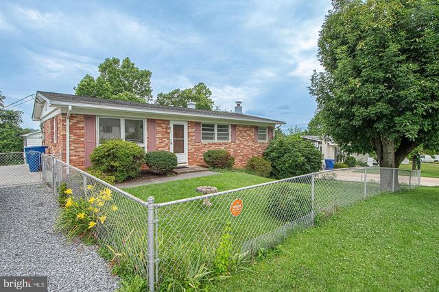 800 W 15TH ST, Front Royal, VA 22630