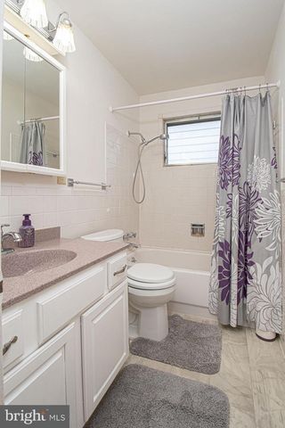 800 W 15TH ST, Front Royal, VA 22630