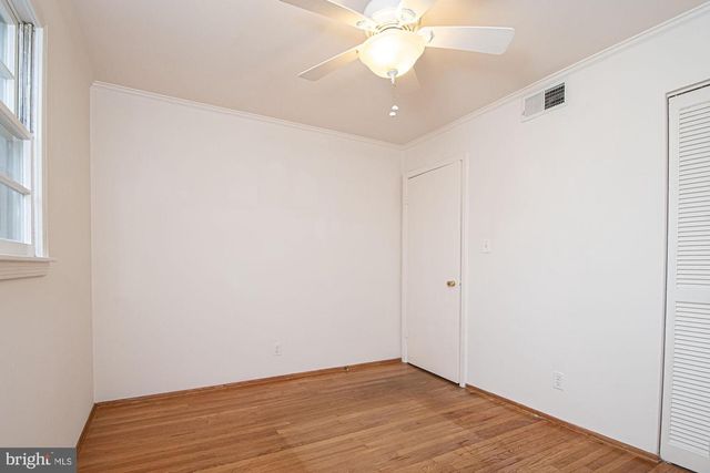800 W 15TH ST, Front Royal, VA 22630