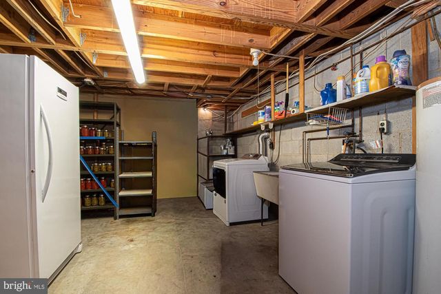800 W 15TH ST, Front Royal, VA 22630