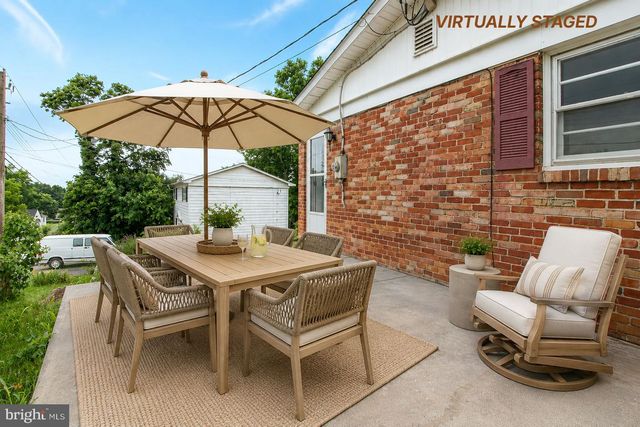 800 W 15TH ST, Front Royal, VA 22630