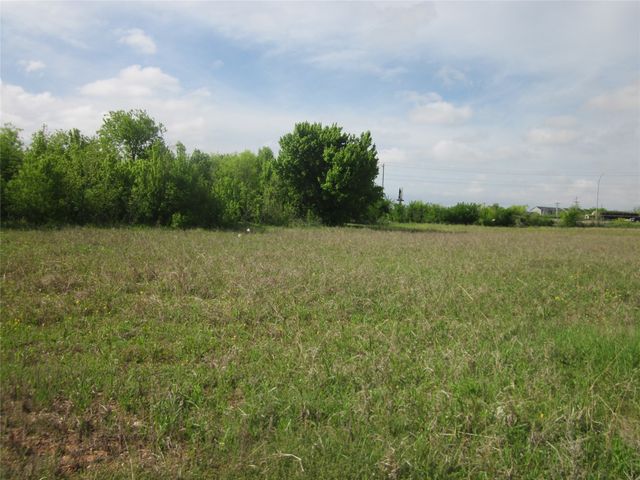 302 E OVERLAND Trail, Abilene, TX 79601