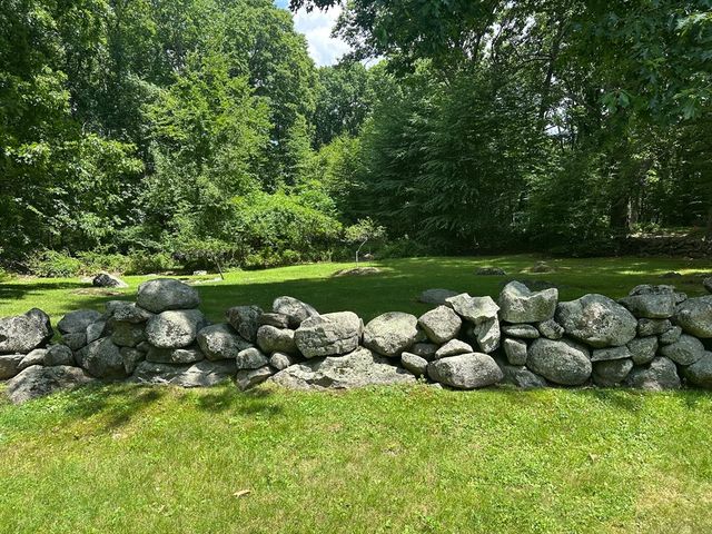 575 Old West Brookfield Rd, Warren, MA 01083