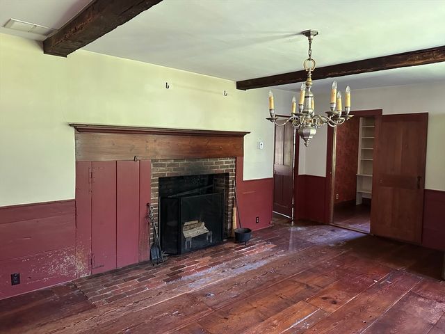 575 Old West Brookfield Rd, Warren, MA 01083