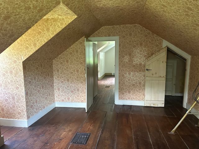 575 Old West Brookfield Rd, Warren, MA 01083
