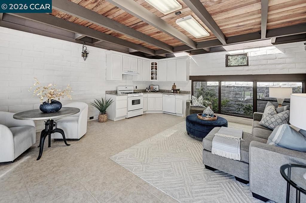 Image 34 of property listing at 2122 Dunblane Ct, Walnut Creek, CA 94598
