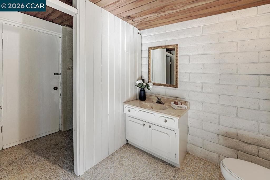 Image 40 of property listing at 2122 Dunblane Ct, Walnut Creek, CA 94598