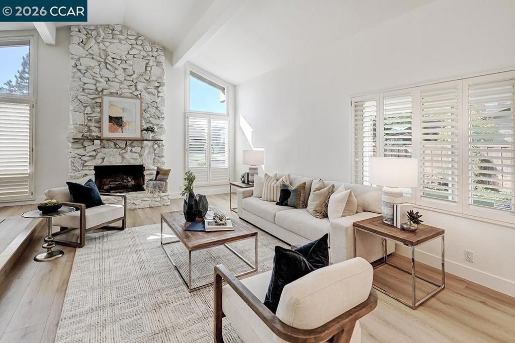 Image 7 of property listing at 2122 Dunblane Ct, Walnut Creek, CA 94598