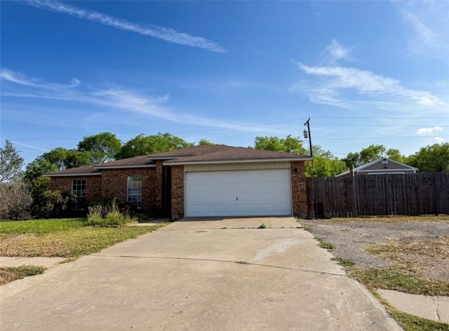 3927 Boyd Ave, Kingsville, TX 78363
