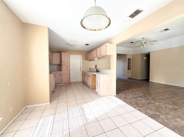 3927 Boyd Ave, Kingsville, TX 78363