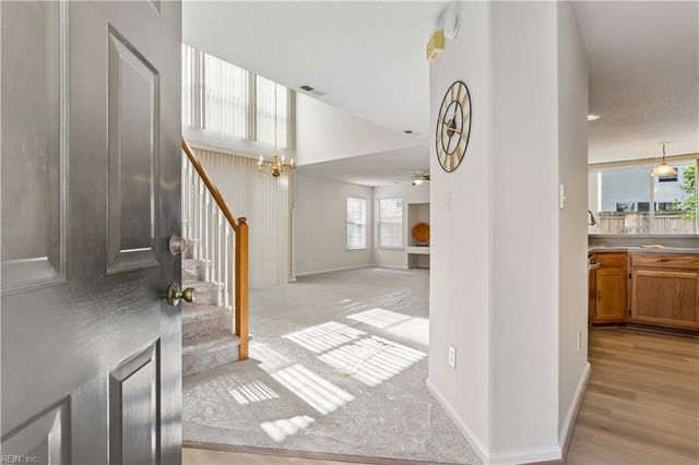 932 Ivystone WAY, Newport News, VA 23602