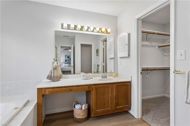 932 Ivystone WAY, Newport News, VA 23602