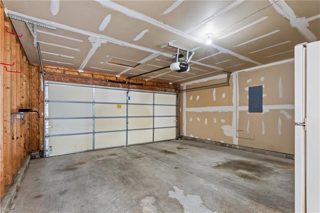 932 Ivystone WAY, Newport News, VA 23602