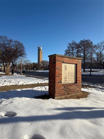 2017 S Grand Boulevard 304, St Louis, MO 63104