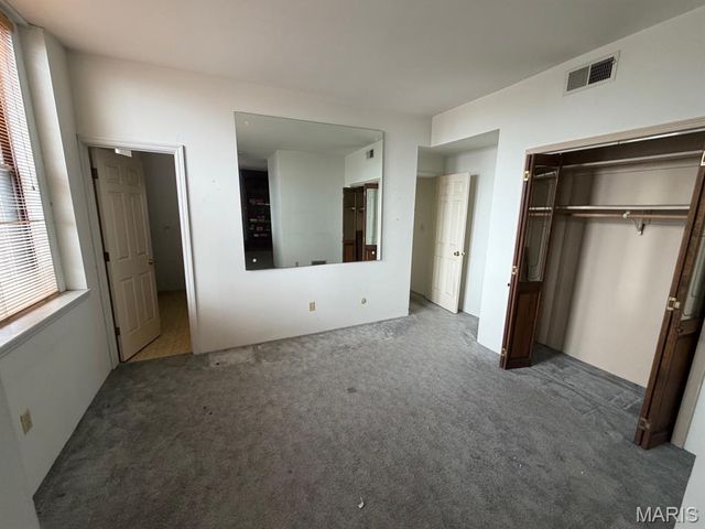 2017 S Grand Boulevard 304, St Louis, MO 63104