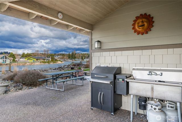 5382 Nootka Loop, Birch Bay, WA 98230