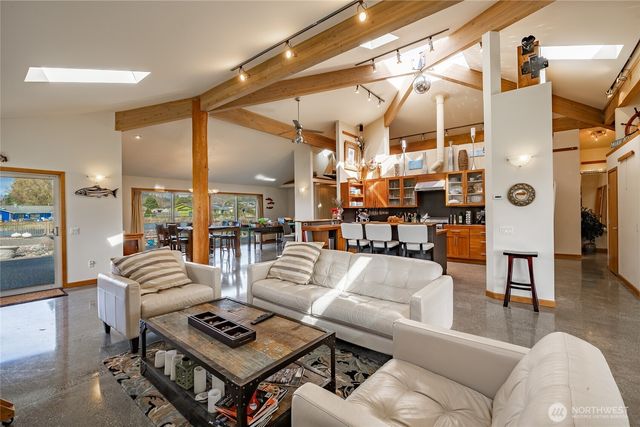 5382 Nootka Loop, Birch Bay, WA 98230