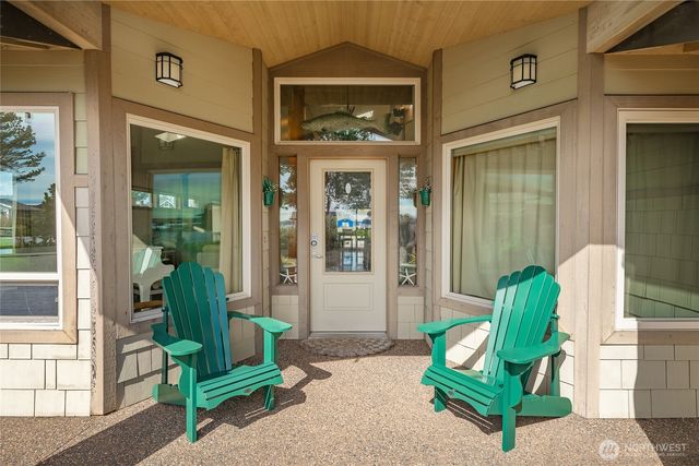 5382 Nootka Loop, Birch Bay, WA 98230