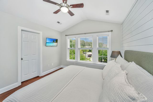 3676 Bagley Drive, Mount Pleasant, SC 29466