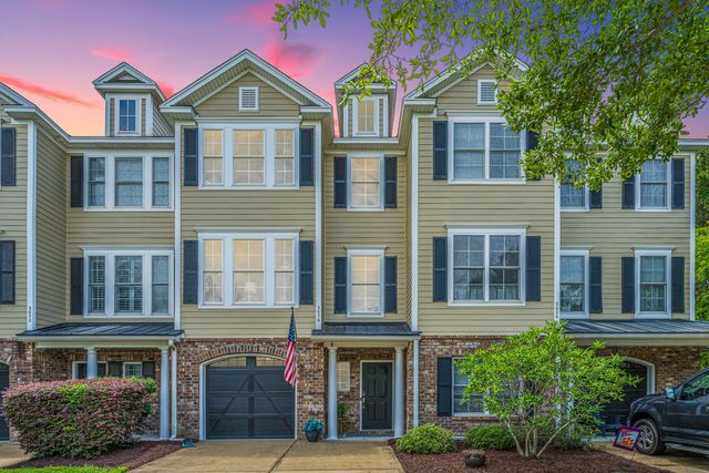 3676 Bagley Drive, Mount Pleasant, SC 29466