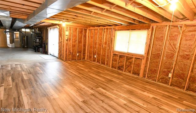 22200 Heatheridge, Farmington, MI 48167