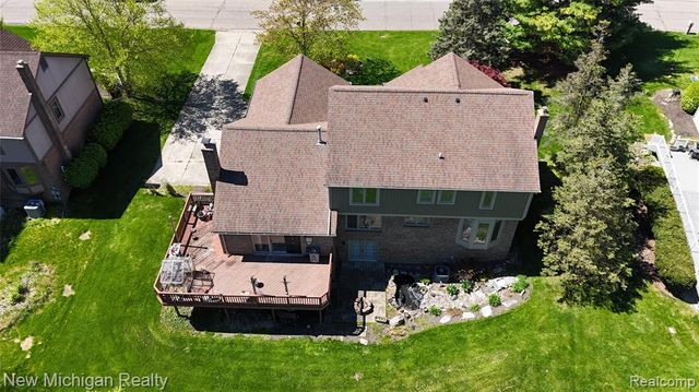 22200 Heatheridge, Farmington, MI 48167