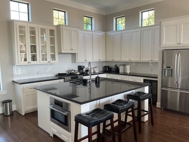 5717 Winsome Lane, Houston, TX 77057