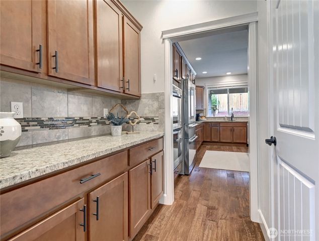 21218 SE 260th Street, Maple Valley, WA 98038